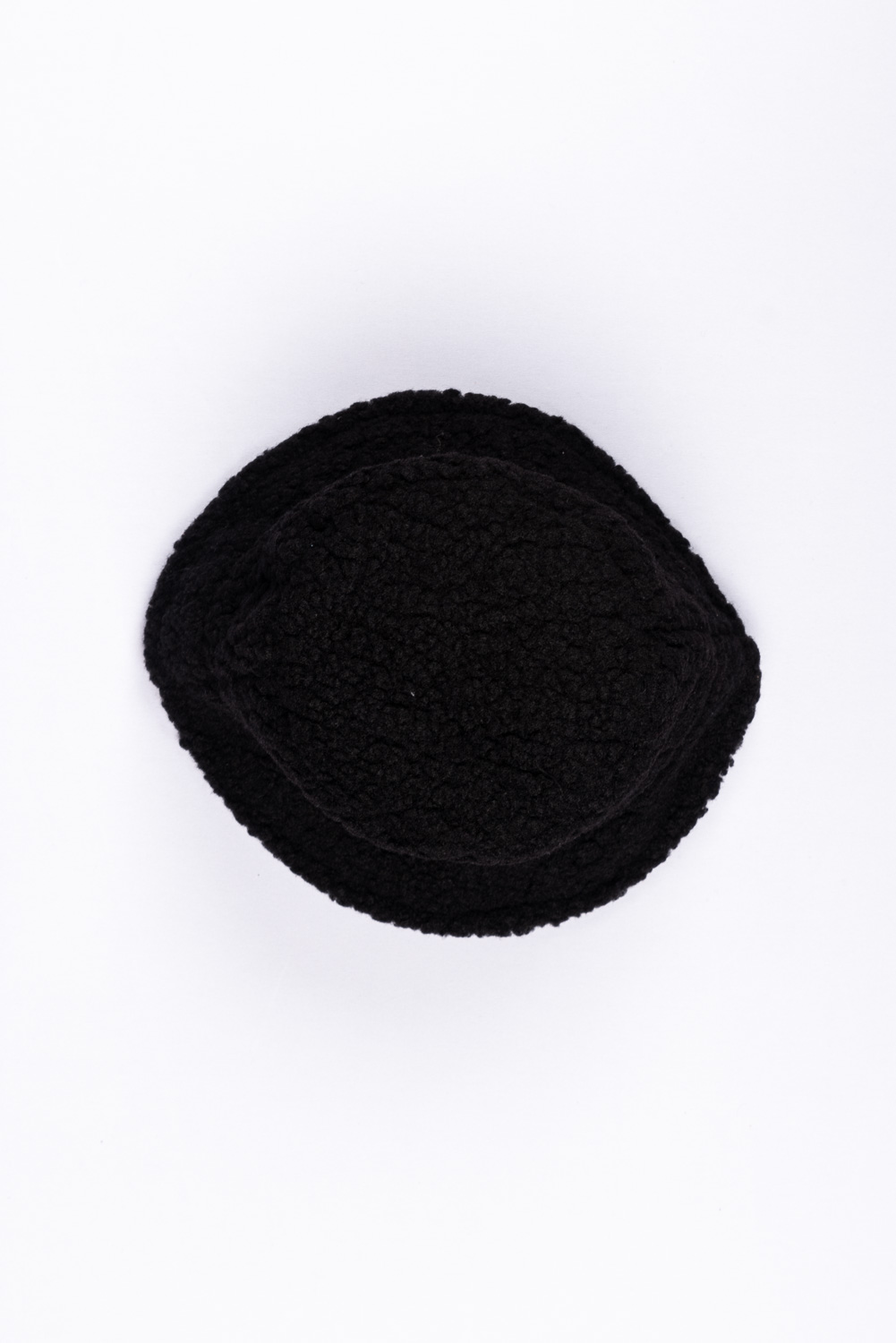 teddy bucket hat in black